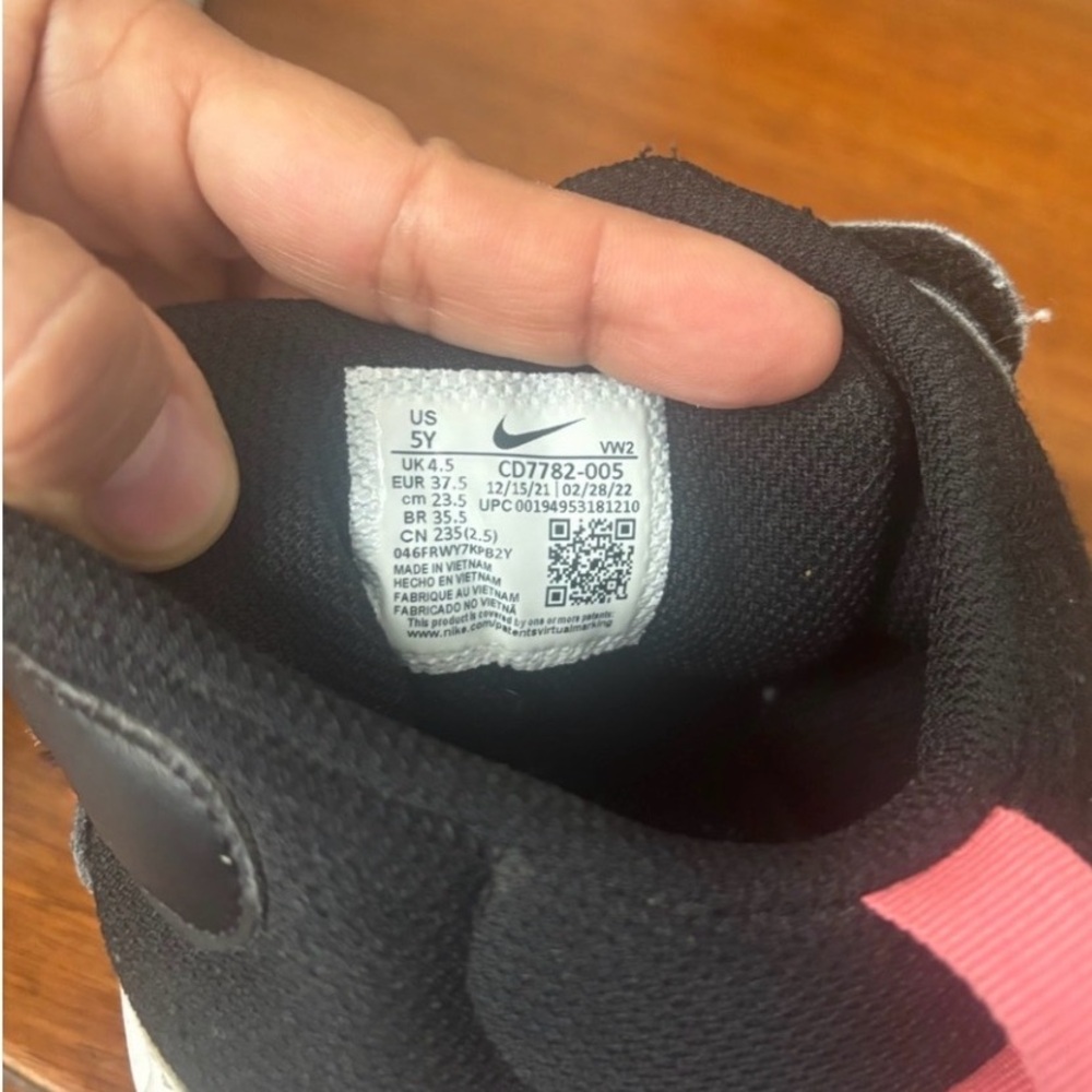 Nike High-Top Court Borough Mid 2 Sneakers - White, Black & Pink 5Y 37.5 - Picture 6 of 6